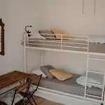 Rostelbem אכסניה