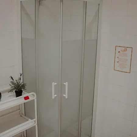 Rostelbem 호스텔