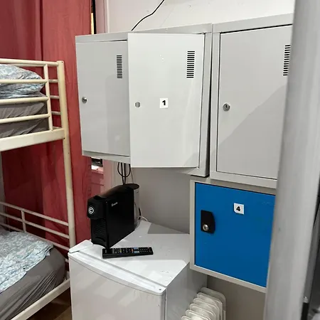 Hostel Rostelbem *
